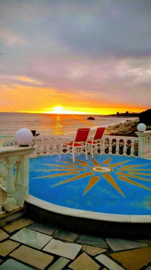 Villa Isabel Riza  Luaran gambar